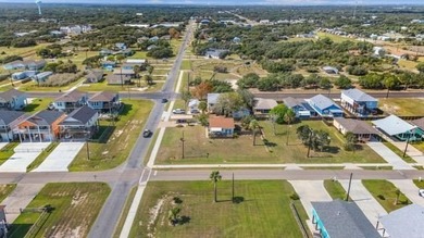 Welcome to your slice of coastal paradise! This charming on Rockport Country Club in Texas - for sale on GolfHomes.com, golf home, golf lot