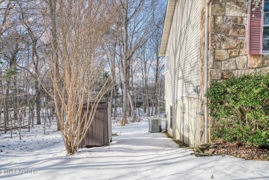 Nestled in the heart of Fairfield Glade North, this 2006-built on Heatherhurst Golf Course in Tennessee - for sale on GolfHomes.com, golf home, golf lot