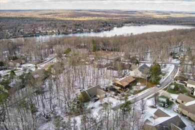 Nestled in the heart of Fairfield Glade North, this 2006-built on Heatherhurst Golf Course in Tennessee - for sale on GolfHomes.com, golf home, golf lot