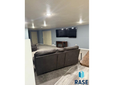Step into this spacious 5 bedroom home offering an open floor on Wild Oak Golf Club in South Dakota - for sale on GolfHomes.com, golf home, golf lot