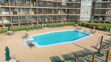 Located in a park like setting, this 2 br 2 bath condo at the on Lake Valley Country Club in Missouri - for sale on GolfHomes.com, golf home, golf lot