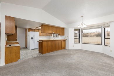 Located in the desirable Eagles Landing subdivision of St on St. George Golf Course in Utah - for sale on GolfHomes.com, golf home, golf lot