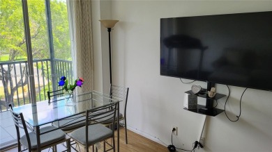 Aventura: Remodeled 1 bedroom, 1+ 1/2-baths apt., porcelain and on Turnberry Isle Resort and Club in Florida - for sale on GolfHomes.com, golf home, golf lot