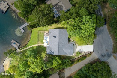 Welcome to 20 Victoria Way, a beautiful lakefront home in on Heatherhurst Golf Course in Tennessee - for sale on GolfHomes.com, golf home, golf lot