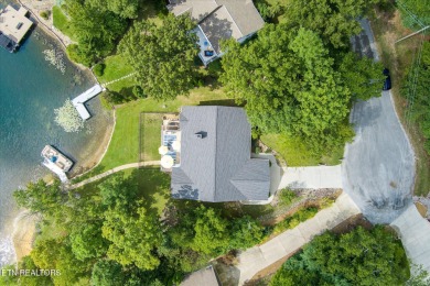 Welcome to 20 Victoria Way, a beautiful lakefront home in on Heatherhurst Golf Course in Tennessee - for sale on GolfHomes.com, golf home, golf lot