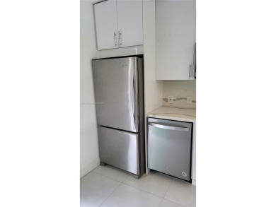 Aventura: Remodeled 1 bedroom, 1+ 1/2-baths apt., porcelain and on Turnberry Isle Resort and Club in Florida - for sale on GolfHomes.com, golf home, golf lot