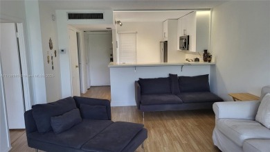 Aventura: Remodeled 1 bedroom, 1+ 1/2-baths apt., porcelain and on Turnberry Isle Resort and Club in Florida - for sale on GolfHomes.com, golf home, golf lot