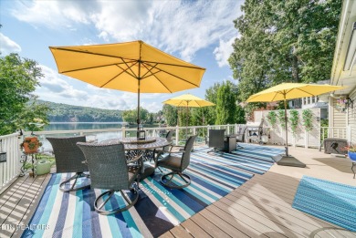 Welcome to 20 Victoria Way, a beautiful lakefront home in on Heatherhurst Golf Course in Tennessee - for sale on GolfHomes.com, golf home, golf lot