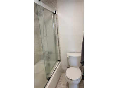 Aventura: Remodeled 1 bedroom, 1+ 1/2-baths apt., porcelain and on Turnberry Isle Resort and Club in Florida - for sale on GolfHomes.com, golf home, golf lot