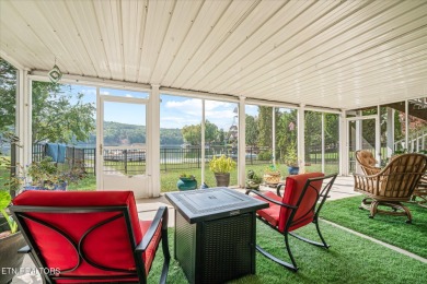 Welcome to 20 Victoria Way, a beautiful lakefront home in on Heatherhurst Golf Course in Tennessee - for sale on GolfHomes.com, golf home, golf lot