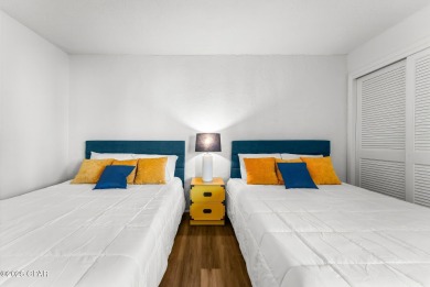 UNDER CONTRACT - ACCEPTING BACKUP OFFERS!!!LOWSET HOA's of all on Signal Hill Golf Course, Inc. in Florida - for sale on GolfHomes.com, golf home, golf lot