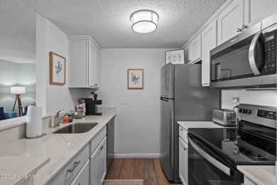 This beautifully updated and furnished 1-bedroom condo is on Pinehurst Resort and Country Club in North Carolina - for sale on GolfHomes.com, golf home, golf lot