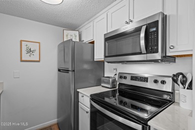 This beautifully updated and furnished 1-bedroom condo is on Pinehurst Resort and Country Club in North Carolina - for sale on GolfHomes.com, golf home, golf lot