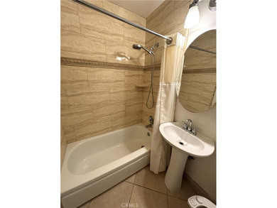 This wonderfully located home is in the desirable El Dorado Park on El Dorado Park Golf Course in California - for sale on GolfHomes.com, golf home, golf lot