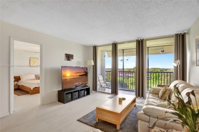 BEAUTIFUL 2/2 CONDO ON DESIRABLE TOP FLOOR WITH GORGEOUS VIEW OF on Inverrary Country Club in Florida - for sale on GolfHomes.com, golf home, golf lot