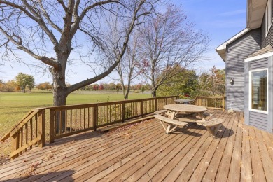 Nestled in Heritage Hill Subdivision, this desirable 4-bedroom on River Heights Golf Club in Illinois - for sale on GolfHomes.com, golf home, golf lot