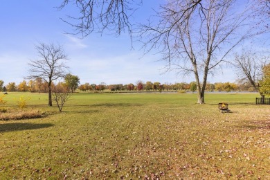 Nestled in Heritage Hill Subdivision, this desirable 4-bedroom on River Heights Golf Club in Illinois - for sale on GolfHomes.com, golf home, golf lot