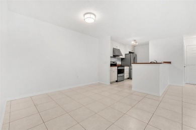 This 2 bedroom, 1 Bath condo is located in The Highlands, one of on Hunters Green Country Club in Florida - for sale on GolfHomes.com, golf home, golf lot