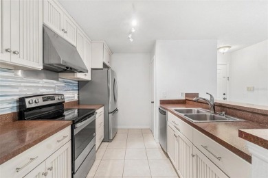 This 2 bedroom, 1 Bath condo is located in The Highlands, one of on Hunters Green Country Club in Florida - for sale on GolfHomes.com, golf home, golf lot