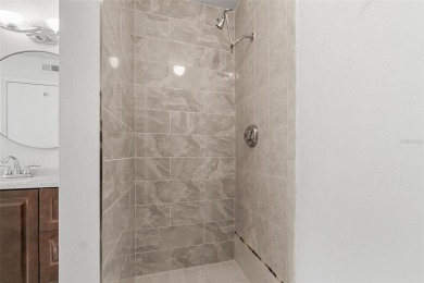 This 2 bedroom, 1 Bath condo is located in The Highlands, one of on Hunters Green Country Club in Florida - for sale on GolfHomes.com, golf home, golf lot