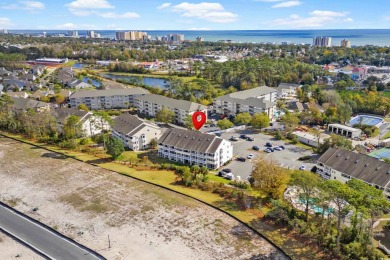 This efficiency condo is tucked away from the busy tourist scene on Beachwood Golf Club in South Carolina - for sale on GolfHomes.com, golf home, golf lot