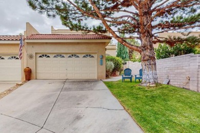 Come see this amazing Hinkle townhome in the highly sought-after on Tanoan Country Club in New Mexico - for sale on GolfHomes.com, golf home, golf lot