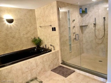 WANT TOTAL QUALITY AND BEAUTIFULLY UPDATED!  2 plus den or on The Landings Yacht, Golf and Tennis Club in Florida - for sale on GolfHomes.com, golf home, golf lot