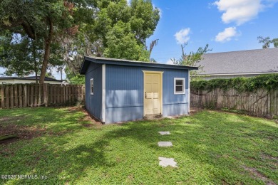 Affordable turn key home situated on nice lot w/circular on Palatka Golf Club in Florida - for sale on GolfHomes.com, golf home, golf lot