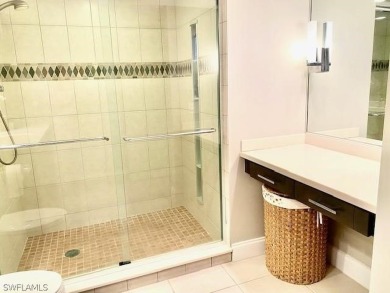 WANT TOTAL QUALITY AND BEAUTIFULLY UPDATED!  2 plus den or on The Landings Yacht, Golf and Tennis Club in Florida - for sale on GolfHomes.com, golf home, golf lot