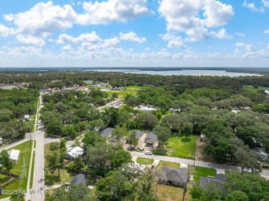 Affordable turn key home situated on nice lot w/circular on Palatka Golf Club in Florida - for sale on GolfHomes.com, golf home, golf lot