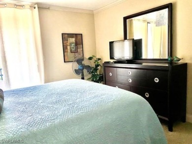 WANT TOTAL QUALITY AND BEAUTIFULLY UPDATED!  2 plus den or on The Landings Yacht, Golf and Tennis Club in Florida - for sale on GolfHomes.com, golf home, golf lot