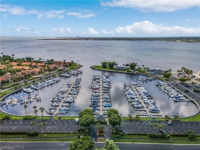 WANT TOTAL QUALITY AND BEAUTIFULLY UPDATED!  2 plus den or on The Landings Yacht, Golf and Tennis Club in Florida - for sale on GolfHomes.com, golf home, golf lot