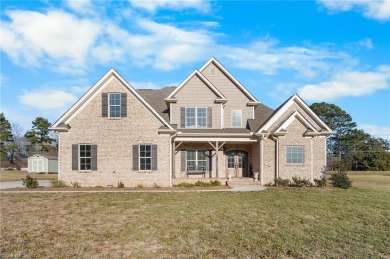 Location! Come see this beautiful home in Sapona West and make on Sapona Country Club, Inc. in North Carolina - for sale on GolfHomes.com, golf home, golf lot