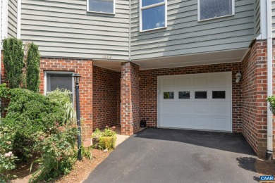 Move in ready, this well-built townhome on a quiet cul de sac on Meadowcreek Golf Course in Virginia - for sale on GolfHomes.com, golf home, golf lot