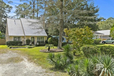 Welcome to this inviting 3-bedroom, 2-bathroom, and 1,663 sqft on Gulf State Park Golf Course in Alabama - for sale on GolfHomes.com, golf home, golf lot