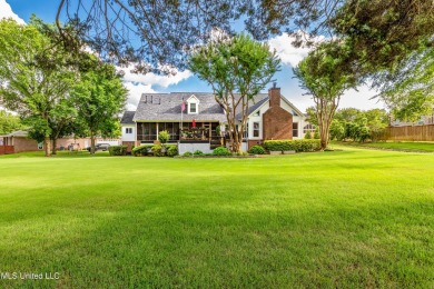 Luxurious golf community living on the third hole of Timber on The Plantation Golf Club in Mississippi - for sale on GolfHomes.com, golf home, golf lot