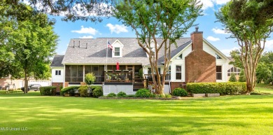 Luxurious golf community living on the third hole of Timber on The Plantation Golf Club in Mississippi - for sale on GolfHomes.com, golf home, golf lot