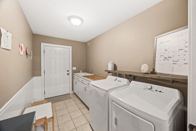 Well-maintained and move-in ready, this 3-bed, 2-bath home is on Deer Creek Golf Club in Tennessee - for sale on GolfHomes.com, golf home, golf lot