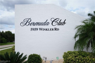 HUGE PRICE IMPROVEMENT!  Welcome to this 2 bedroom/2 bathroom on Whiskey Creek Country Club in Florida - for sale on GolfHomes.com, golf home, golf lot