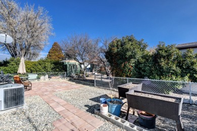 Welcome to this fully furnished, well-maintained double wide on Quail Wood Greens Golf Course in Arizona - for sale on GolfHomes.com, golf home, golf lot