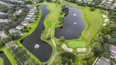 Immaculate 3BR/2.5BA end-unit townhome in the Abacoa community on Abacoa Golf Club in Florida - for sale on GolfHomes.com, golf home, golf lot