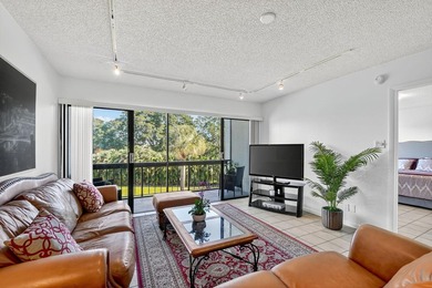 Move-in ready 2-bedroom, 2-bath condo located in the highly on The President Country Club in Florida - for sale on GolfHomes.com, golf home, golf lot