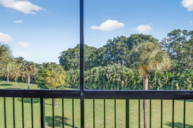 Move-in ready 2-bedroom, 2-bath condo located in the highly on The President Country Club in Florida - for sale on GolfHomes.com, golf home, golf lot