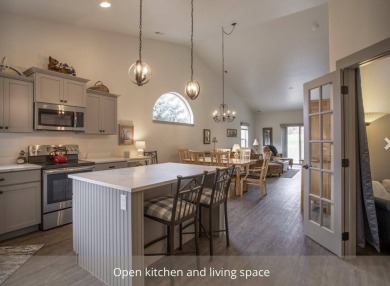 Enjoy single-level living in the popular Village Greens Golf on Village Greens Golf Club in Montana - for sale on GolfHomes.com, golf home, golf lot