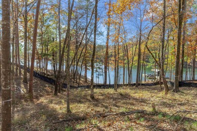 LAKEFRONT LOT WITH A BEACH! This offering has it all and is on Reynolds Lake Oconee - The Oconee in Georgia - for sale on GolfHomes.com, golf home, golf lot