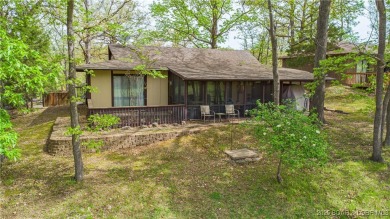 *Charming Lake Retreat at 294 Moongate Drive, Osage Beach, MO*

 on The Oaks Golf Course in Missouri - for sale on GolfHomes.com, golf home, golf lot