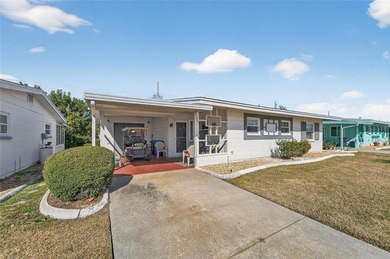 Easy Living Starts Here in Sun City Center! Welcome home to this on North Lakes Golf Course in Florida - for sale on GolfHomes.com, golf home, golf lot