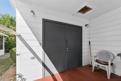 Easy Living Starts Here in Sun City Center! Welcome home to this on North Lakes Golf Course in Florida - for sale on GolfHomes.com, golf home, golf lot