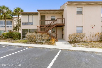 Welcome to this charming 2-bedroom, 1-bath condo located in the on Mallards Landing Golf Course in Florida - for sale on GolfHomes.com, golf home, golf lot