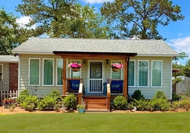 The Cottage At Lake Marion! Charming 3 bedroom, 2 bath second on Players Course At Wyboo Plantation in South Carolina - for sale on GolfHomes.com, golf home, golf lot